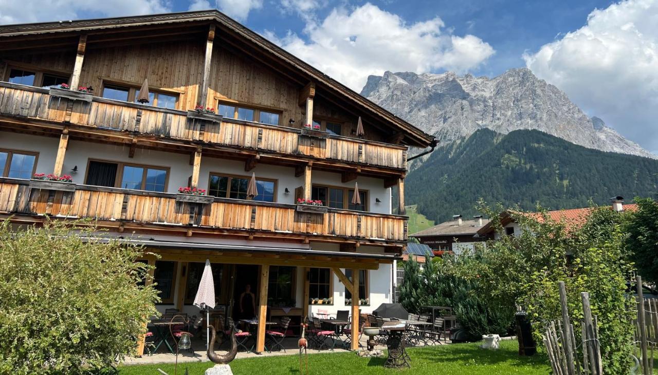 Hotel Zum Urviech -Erwachsenenhotel- (Adults Only) Ehrwald Kültér fotó