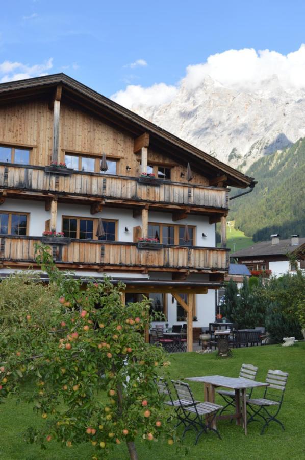 Hotel Zum Urviech -Erwachsenenhotel- (Adults Only) Ehrwald Kültér fotó